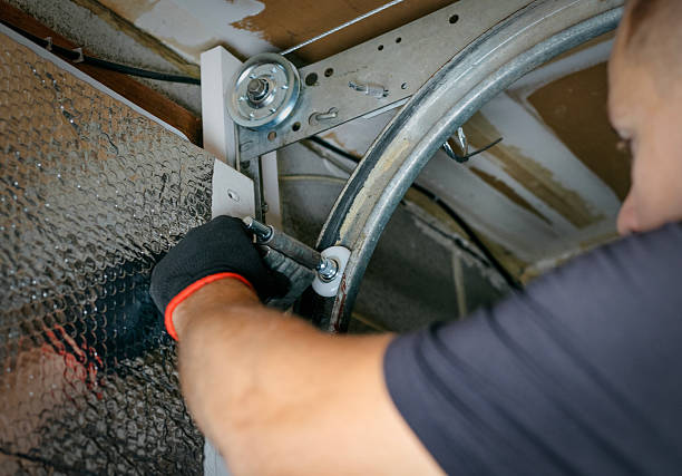 Affordable Garage Door solutions in St. Elmo, IL